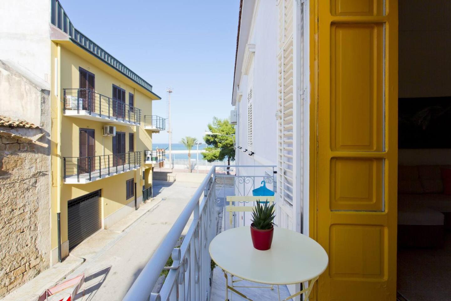 Le Luminarie - Creative Residence バレストラーテ 部屋 写真